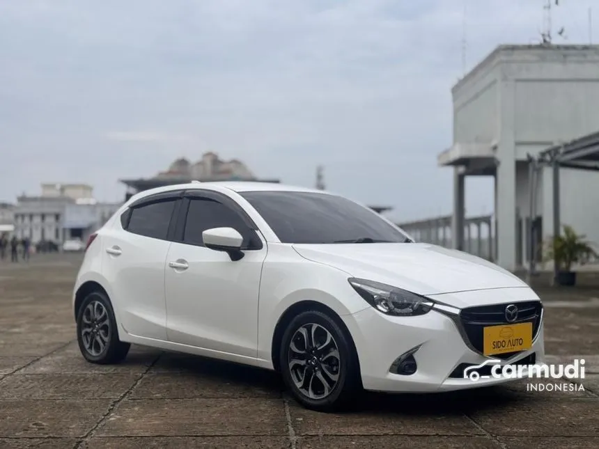 2017 Mazda 2 R Hatchback