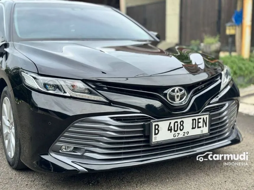 2019 Toyota Camry V Sedan