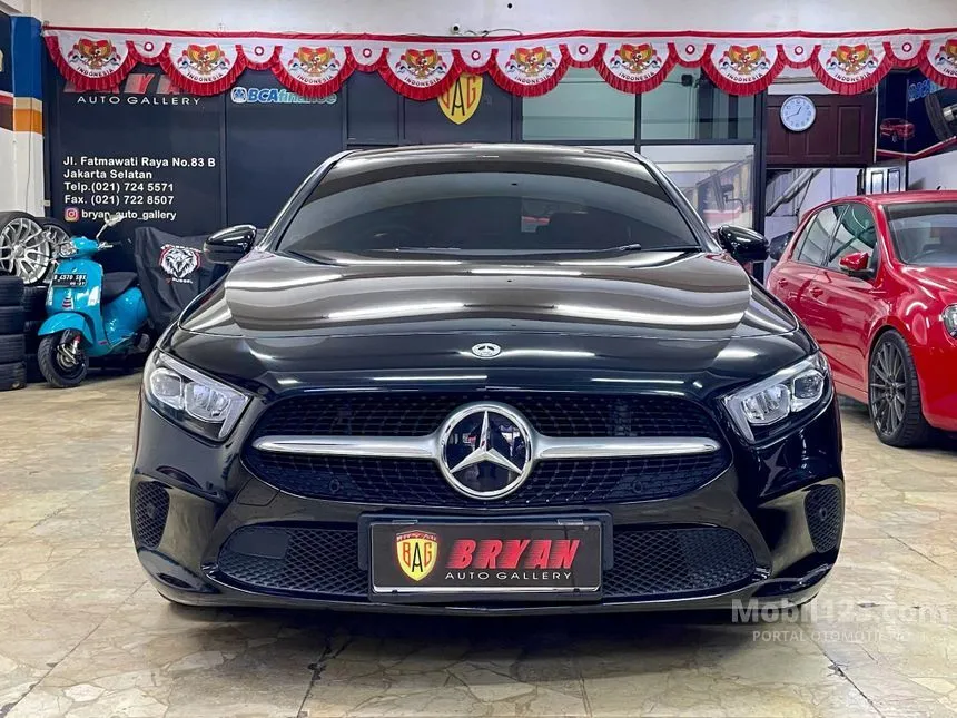 2022 Mercedes-Benz A200 progressive line Sedan