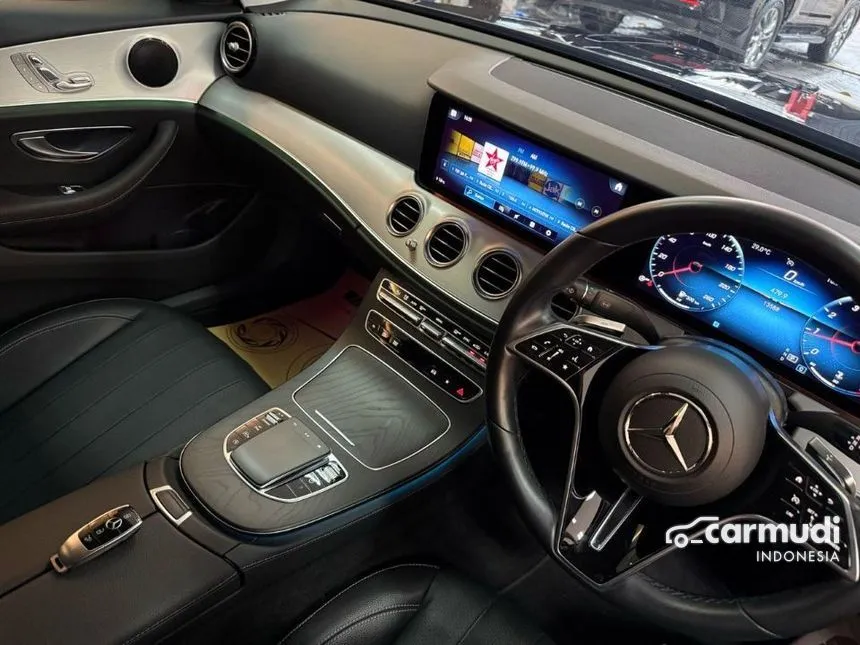 2022 Mercedes-Benz E200 Avantgarde Sedan