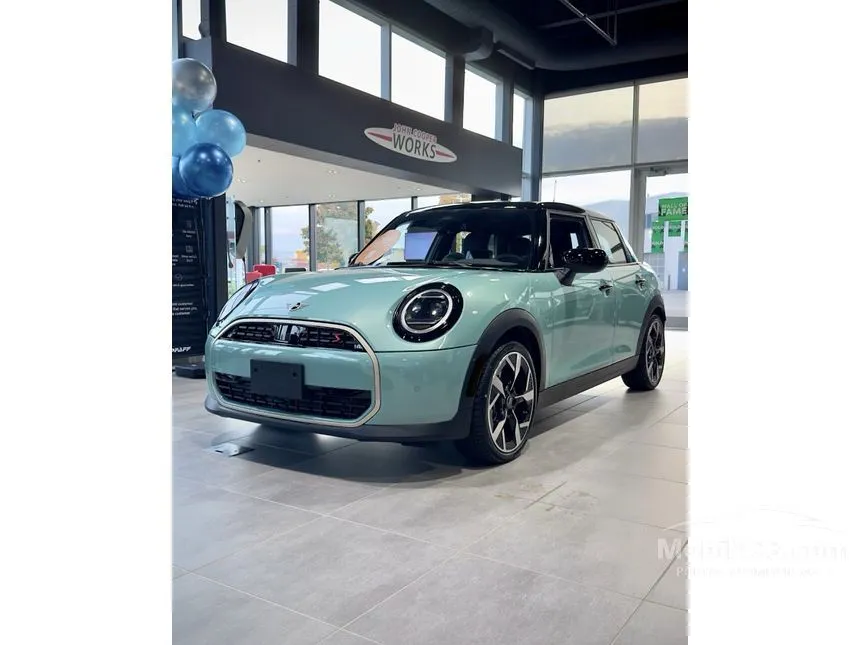 2026 MINI Cooper S 5 Door Hatchback