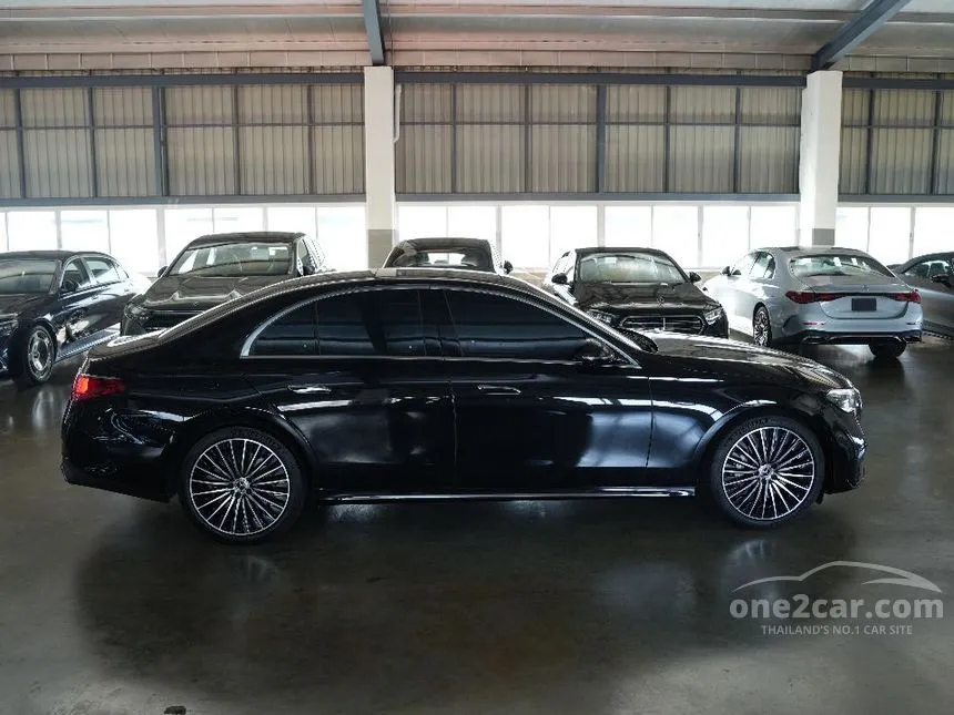 2025 Mercedes-Benz E350 e AMG Dynamic Sedan