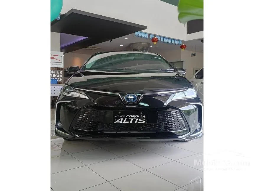 Jual Mobil Toyota Corolla Altis 2024 Hybrid 1.8 di DKI Jakarta Automatic Sedan Hitam Rp 579.200.000