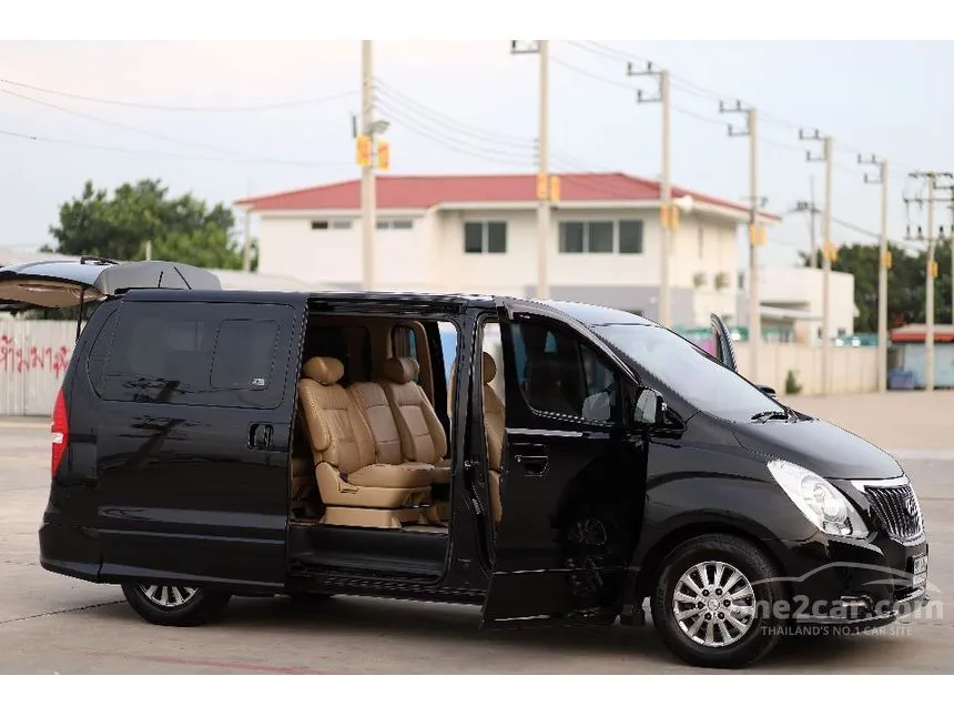 2017 Hyundai H-1 Deluxe Van