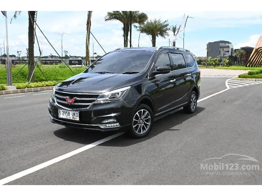 Jual Mobil Wuling Cortez 2018 C Lux+ 1.8 di DKI Jakarta Automatic MPV Hitam Rp 129.000.000