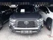 Jual Mobil Toyota Kijang Innova 2021 V 2.4 di Yogyakarta Automatic MPV Abu