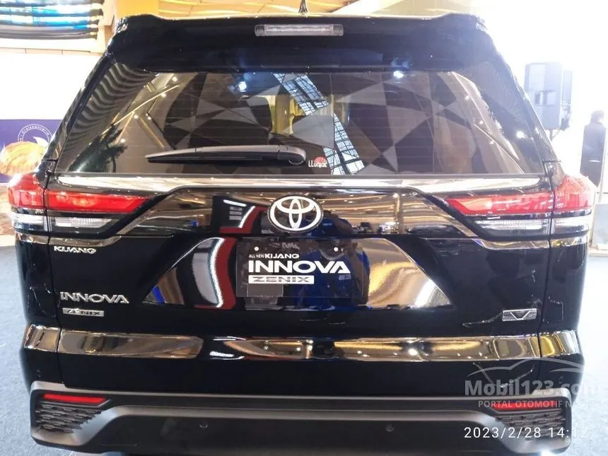 2024 Toyota Kijang Innova Zenix V Wagon