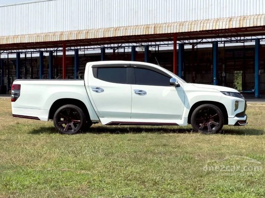 2022 Mitsubishi TRITON GLX Double Cab Pickup