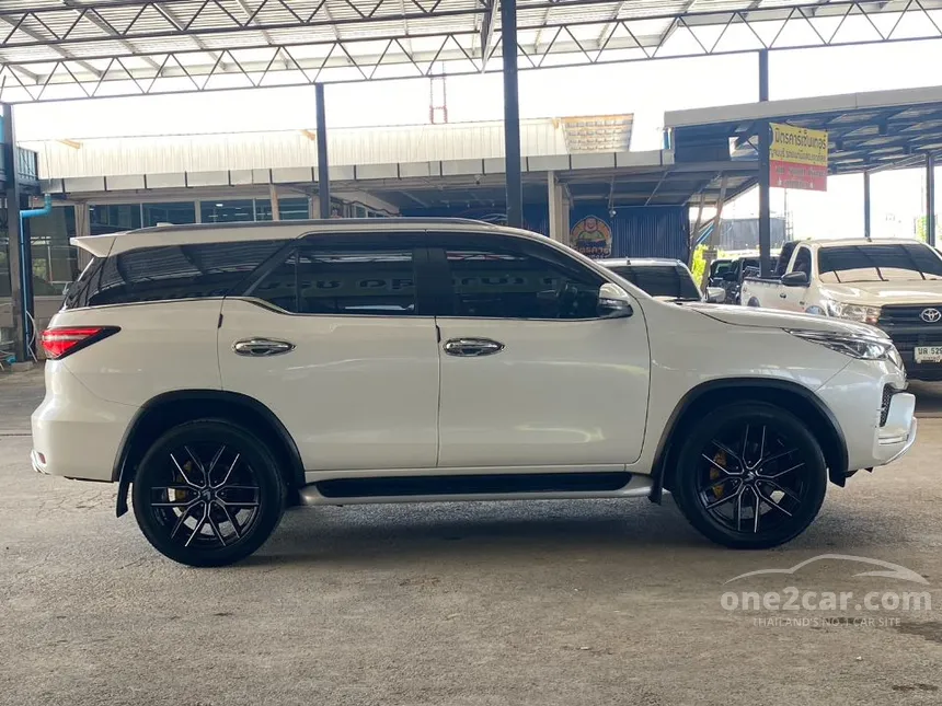 2021 Toyota FORTUNER V SUV