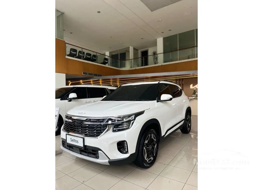 Jual Mobil KIA Seltos 2024 CRDi 1.5 di DKI Jakarta Automatic SUV Putih Rp 405.000.000