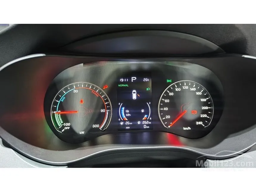 2026 BYD M6 DM-i Classic Dynamic PHEV MPV