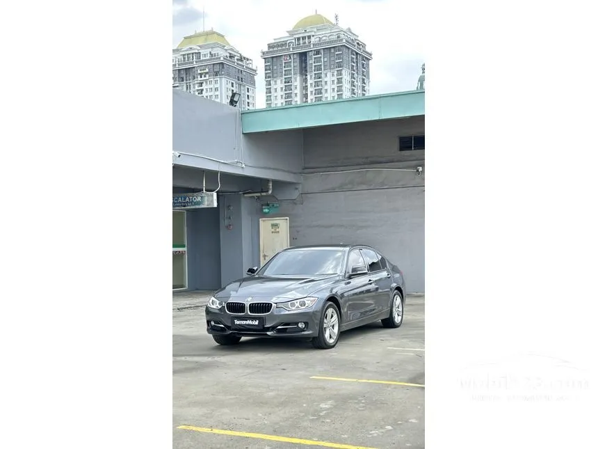 Jual Mobil BMW 320i 2015 Sport 2.0 di DKI Jakarta Automatic Sedan Abu