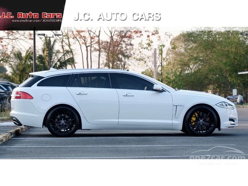 2013 Jaguar XF Sportbrake Wagon