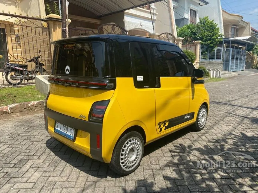 2022 Wuling Air EV Long Range Hatchback