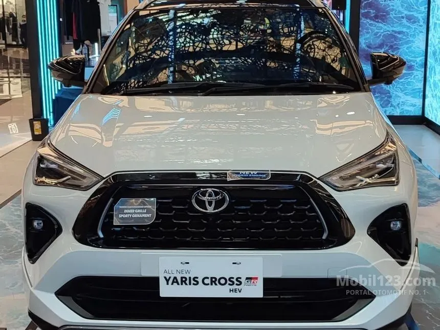 Jual Mobil Toyota Yaris Cross 2023 S HEV GR Parts Aero Package 1.5 di Jawa Barat Automatic Wagon Putih Rp 370.000.000