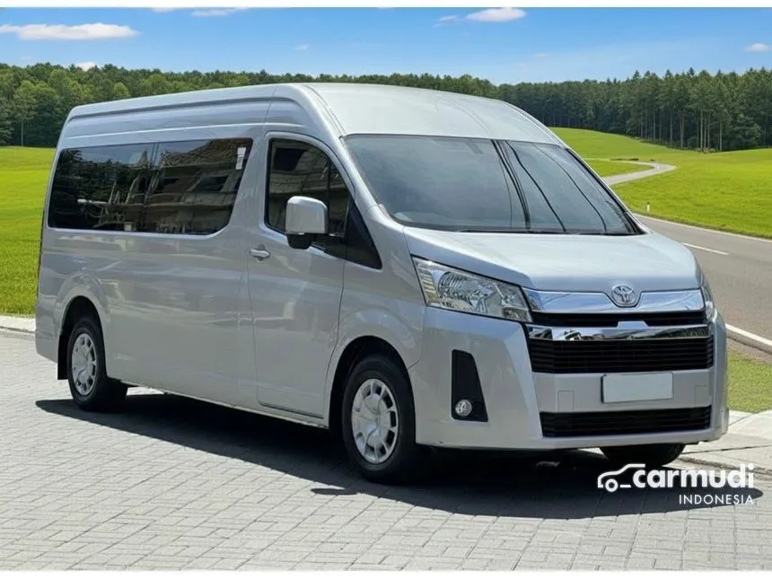 2022 Toyota Hiace Premio Van