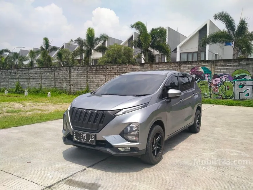 Jual Mobil Nissan Livina 2019 VE 1.5 di Jawa Barat Automatic Wagon Abu