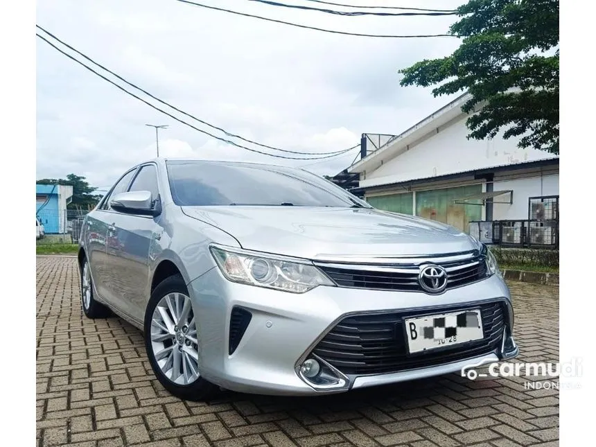 2015 Toyota Camry V Sedan