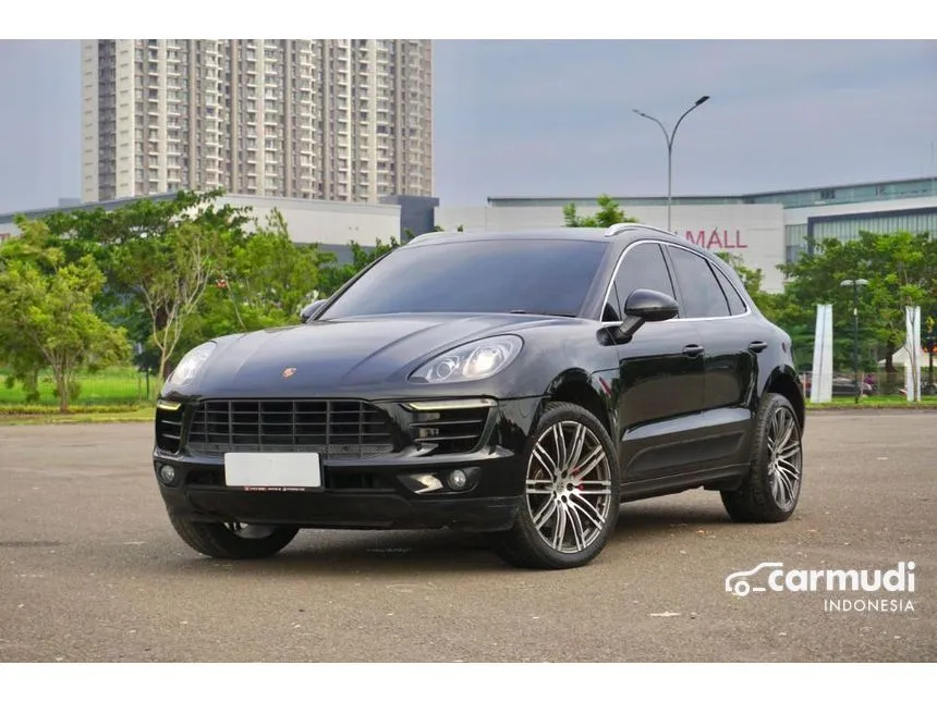 2015 Porsche Macan S SUV