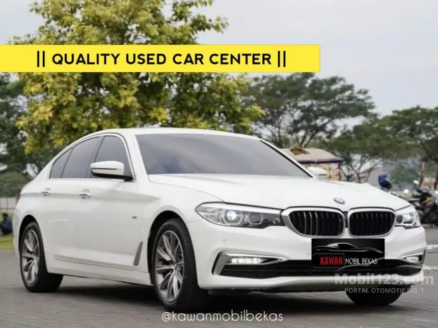 2019 BMW 520i Luxury Sedan