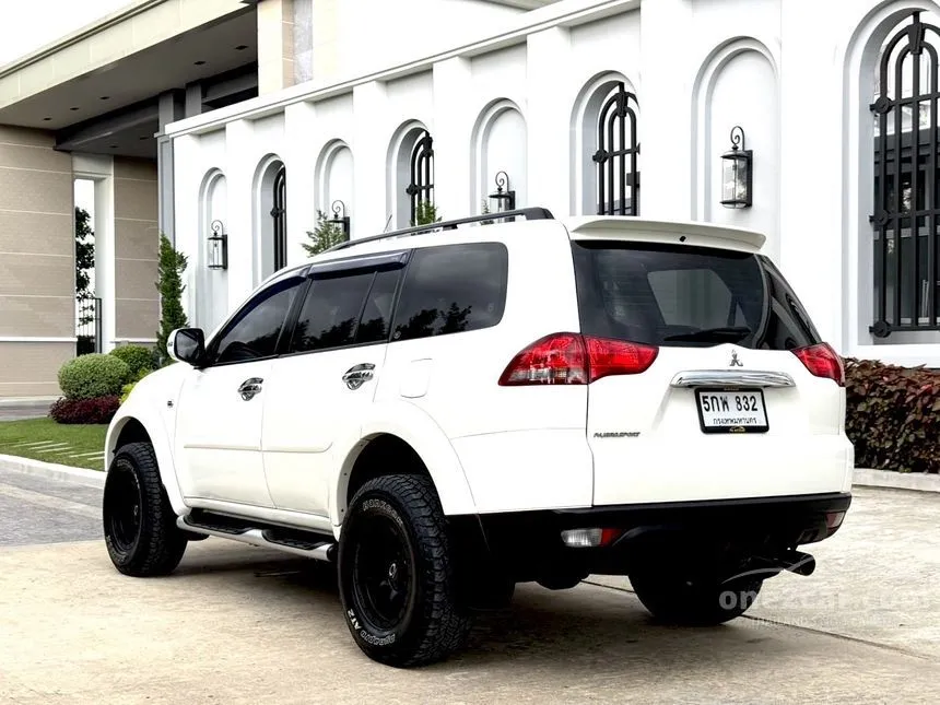 2015 Mitsubishi PAJERO SPORT GT SUV