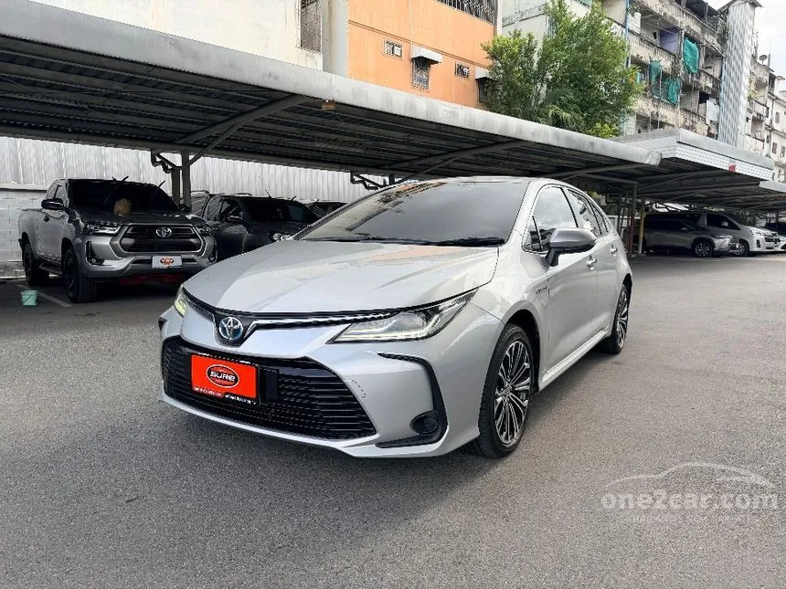 2023 Toyota Corolla Altis Hybrid Premium Sedan