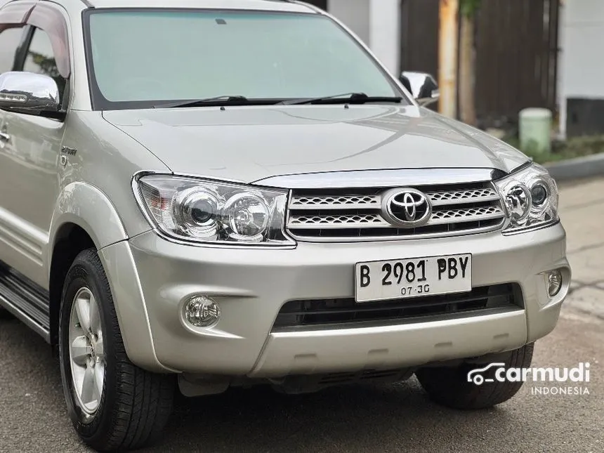 2010 Toyota Fortuner G Lux SUV