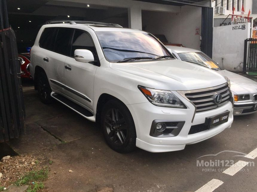 Jual Mobil Lexus Lx570 2014 J200 5 7 Di Jawa Timur Automatic Suv Putih Rp 1 350 000 000 7539862 Mobil123 Com