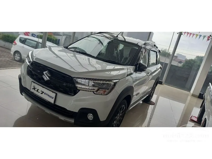 Jual Mobil Suzuki XL7 2024 Alpha Hybrid 1.5 di Jawa Barat Automatic SUV Putih Rp 221.119.000