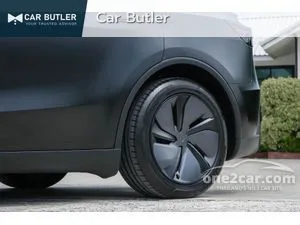 2025 TESLA Model Y Standard Range SUV