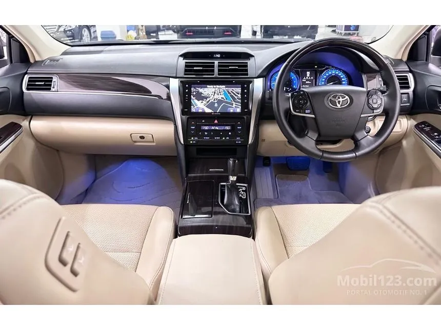 2017 Toyota Camry V Sedan