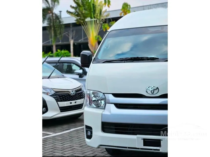 Jual Mobil Toyota Hiace 2024 Premio 2.8 di Banten Manual Van Wagon Putih Rp 554.800.000