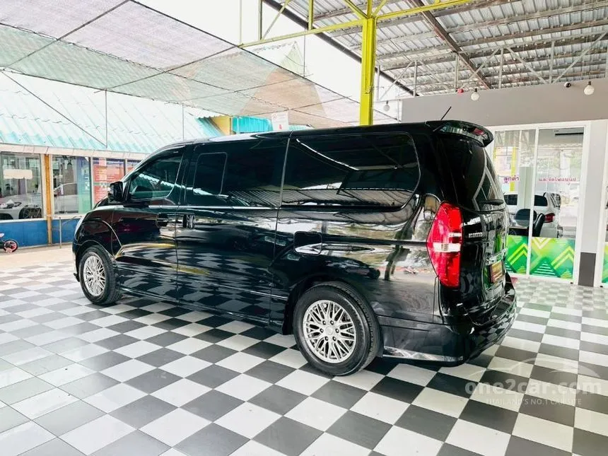 2017 Hyundai GRAND STAREX Premium Wagon