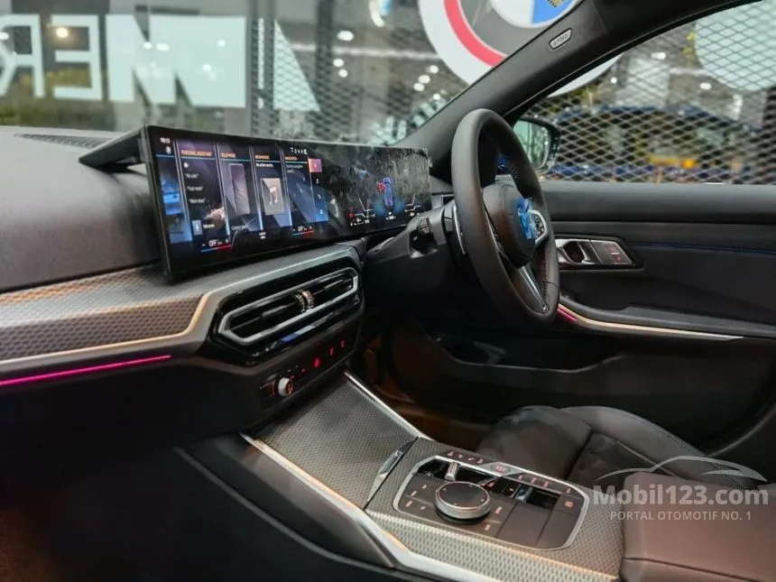 2022 BMW 320i M Sport Sedan
