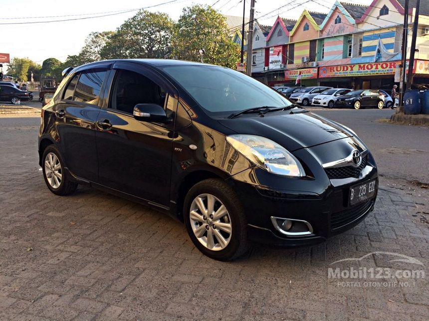 Jual Mobil  Toyota  Yaris  2009 E 1 5 di Jawa  Barat  Automatic 