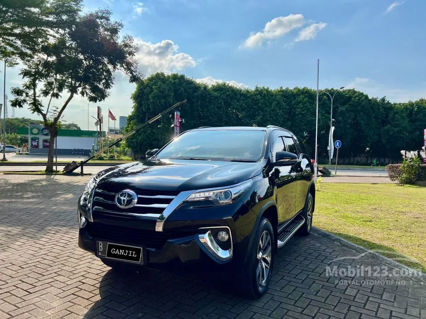 Jual Mobil Toyota Fortuner 2019 VRZ 4X2 2.4 di Jawa Barat Automatic SUV Hitam Rp 390.000.000