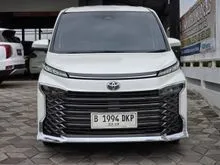 2023 Toyota Voxy 2.0 (Premium Color) MPV