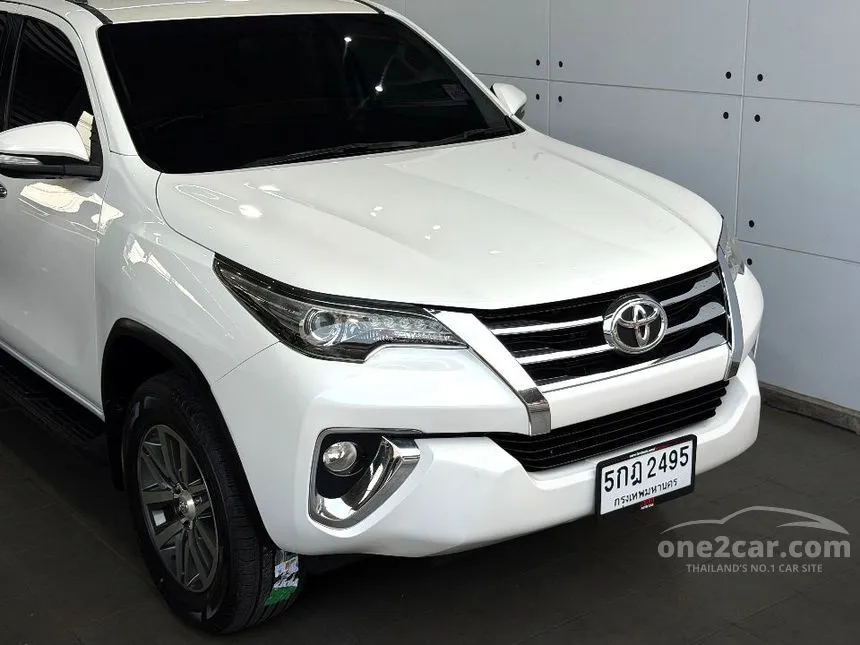 2016 Toyota FORTUNER V SUV