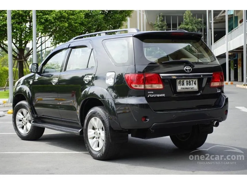 2005 Toyota FORTUNER V SUV