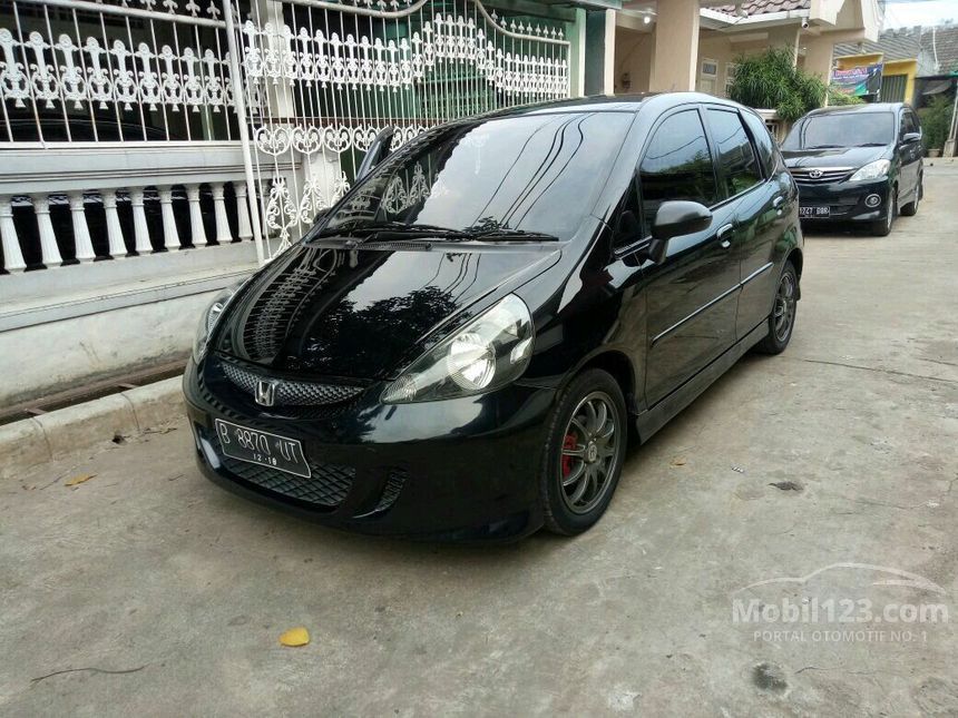 Jual Mobil  Honda Jazz  2006  VTEC  1 5 di DKI Jakarta 