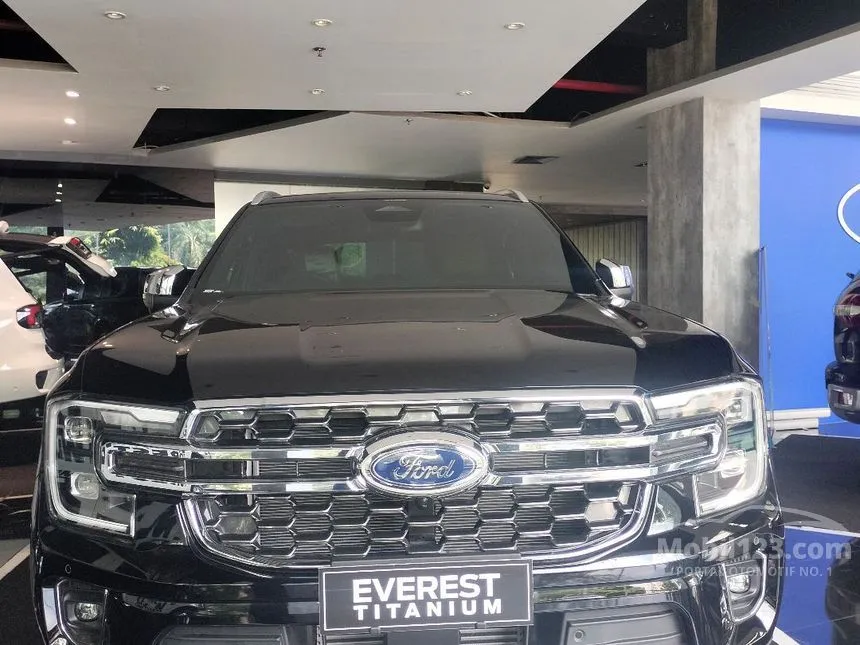 Jual Mobil Ford Everest 2024 Titanium 2.0 di Jawa Barat Automatic SUV Hitam Rp 983.000.000