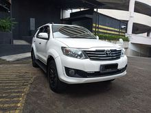 Toyota Grand Fortuner 2.7 V 4x4 AT Bensin Putih FL 2014 KM 46rb