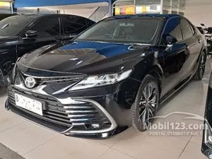 2023 Toyota Camry 2.5 V Sedan