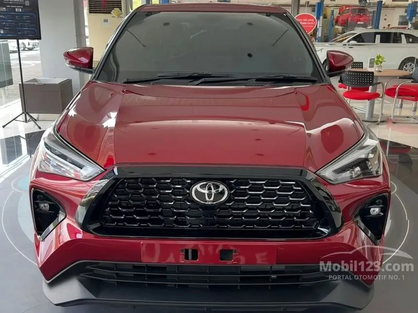 Jual Mobil Toyota Yaris Cross 2025 S HV with GR Parts Aero Pkg(Prem Clr) 1.5 di Jawa Barat Automatic SUV Merah Rp 309.000.000