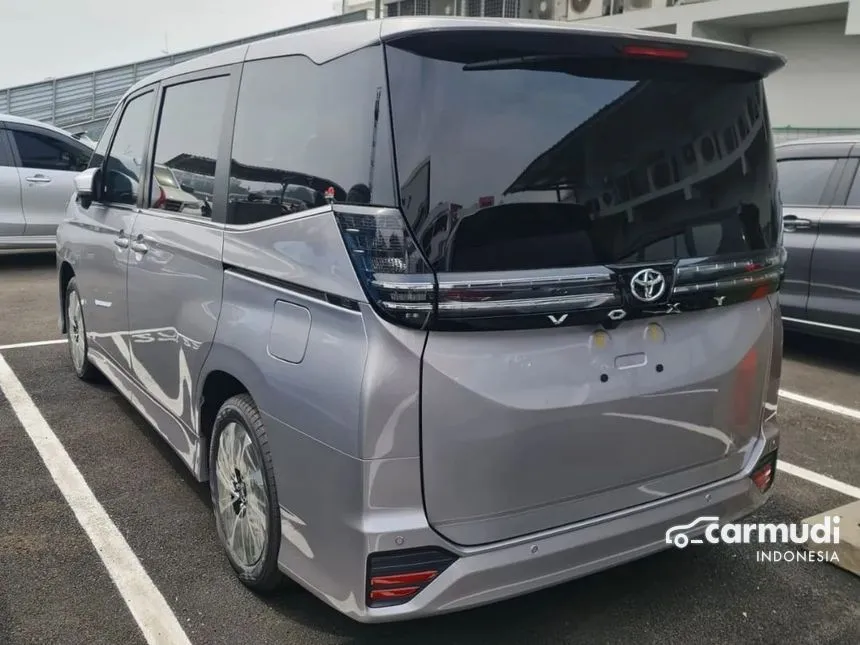 2024 Toyota Voxy Van Wagon