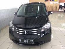 2010 Honda Freed PSD 1.5 (Black Top)