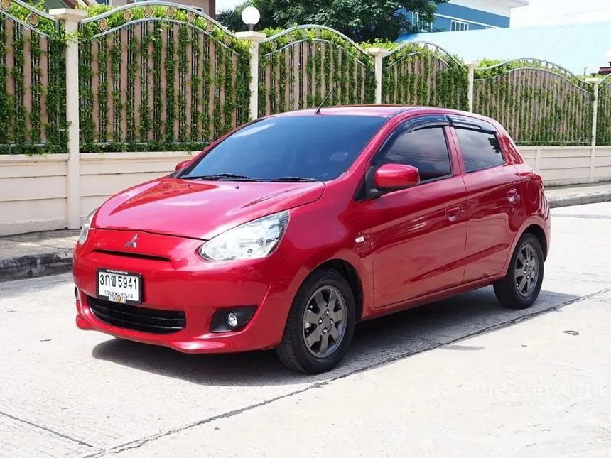 2012 Mitsubishi MIRAGE GLX Hatchback