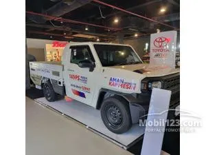 2025 Toyota Hilux Rangga 2.0 Standard Flat Deck 3 Way Pickup