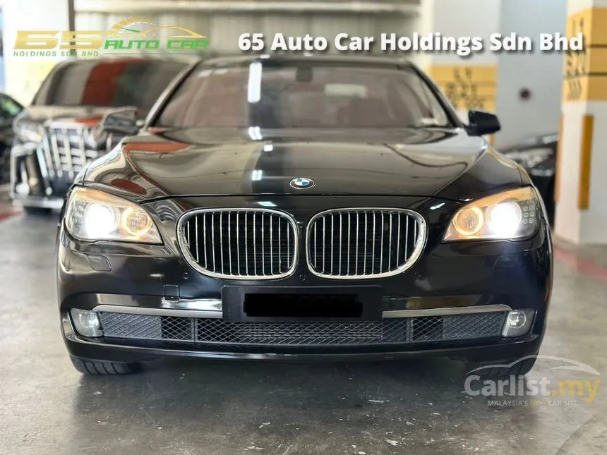 2011 BMW 730Li Sedan