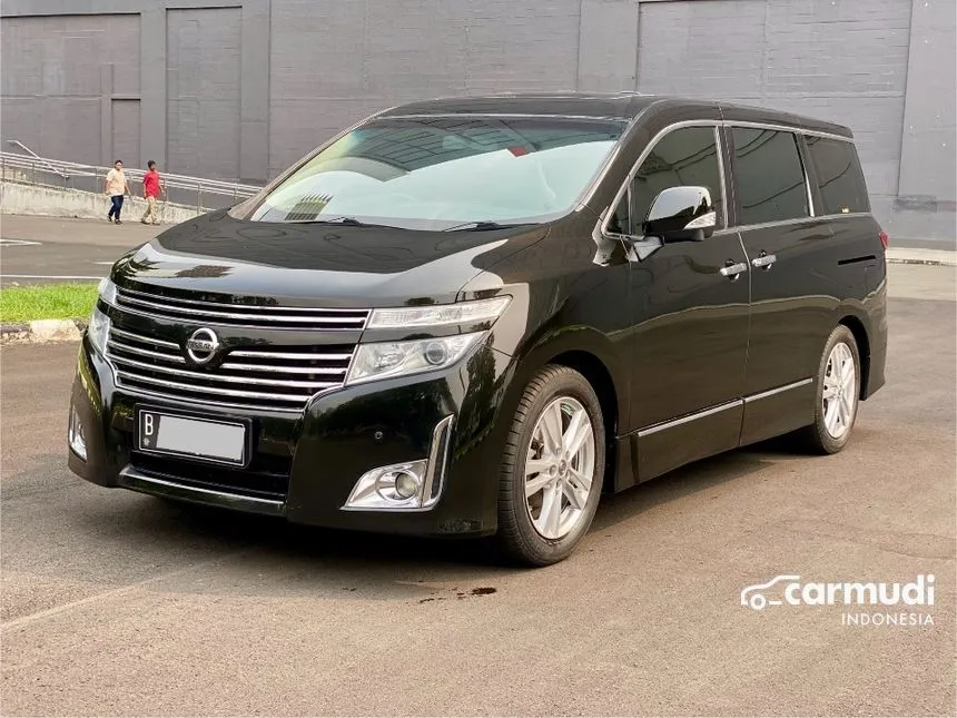 2013 Nissan Elgrand Highway Star MPV